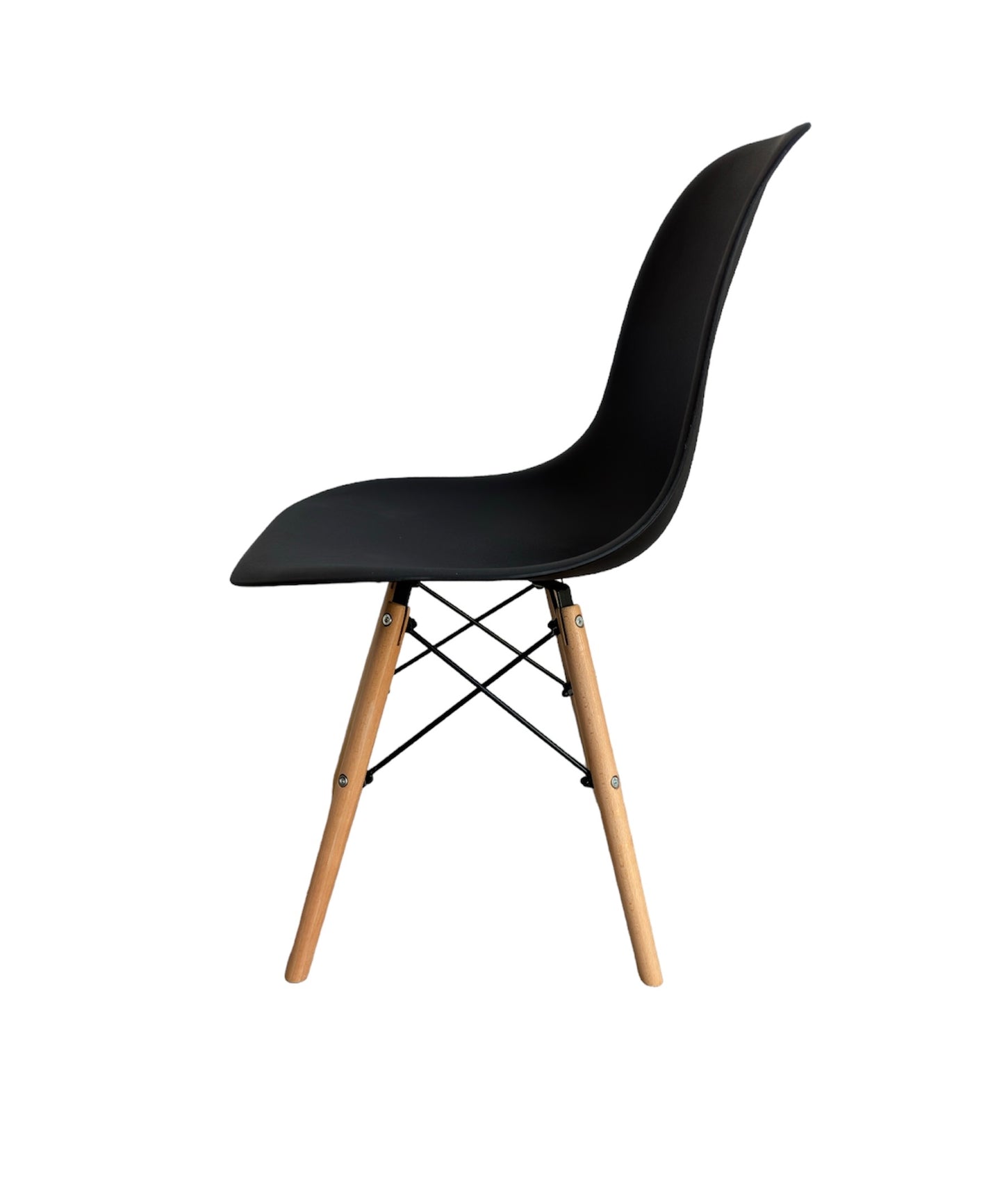 Silla Eames color negro