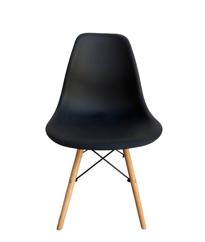 Silla Eames color negro